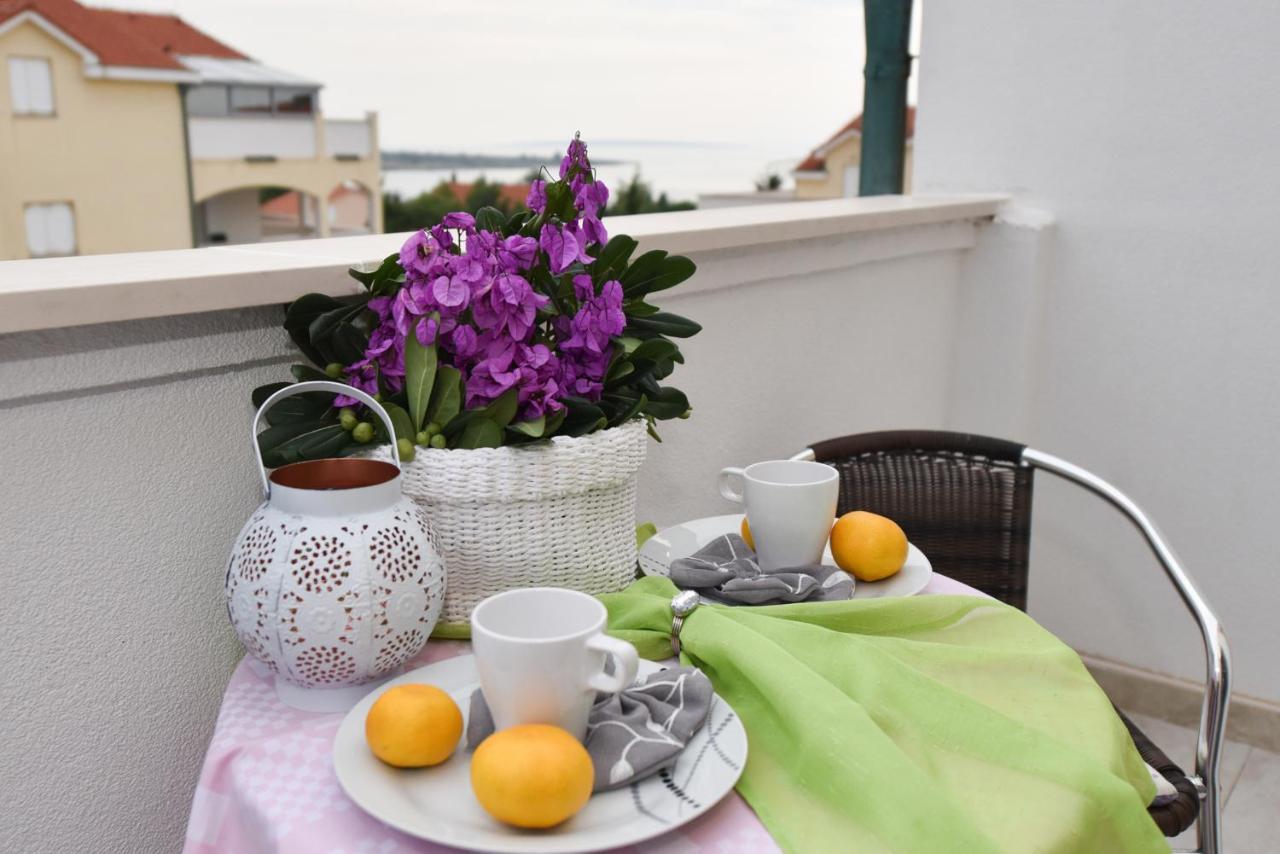 Apartments Party โนวาลยา ภายนอก รูปภาพ